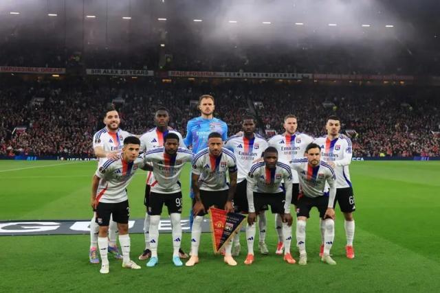 “七月奇迹”降临里昂，特克斯特辞职换来保级法甲