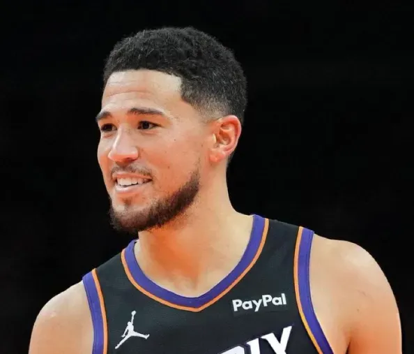 开云平台-德文-布克不在伤病名单之中，明日可以出战国王