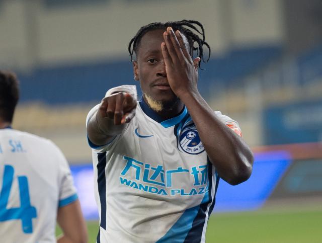 kaiyun-大连人4轮抢9分走出泥潭 强援归队后有望提前保级