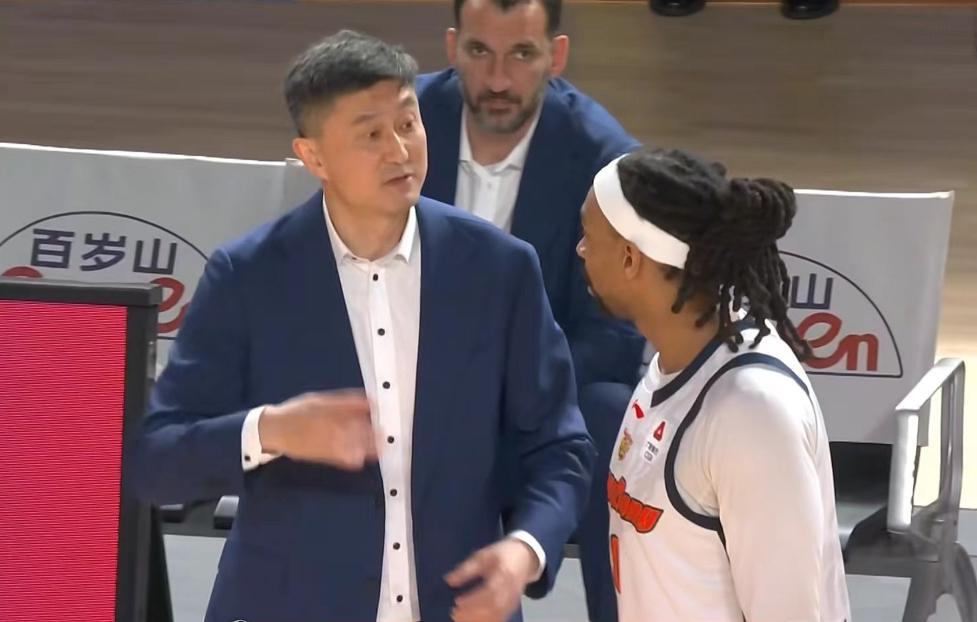 开云平台-广东男篮主教练杜锋遭痛批，北京麦基首秀一般，山东新外援被看衰
