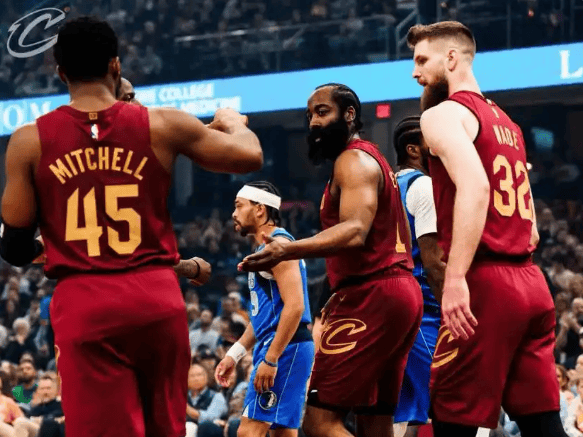 开云登录入口-骑士主场崩盘33分大胜后竟被摆烂独行侠打爆，哈登6失误梦游全场